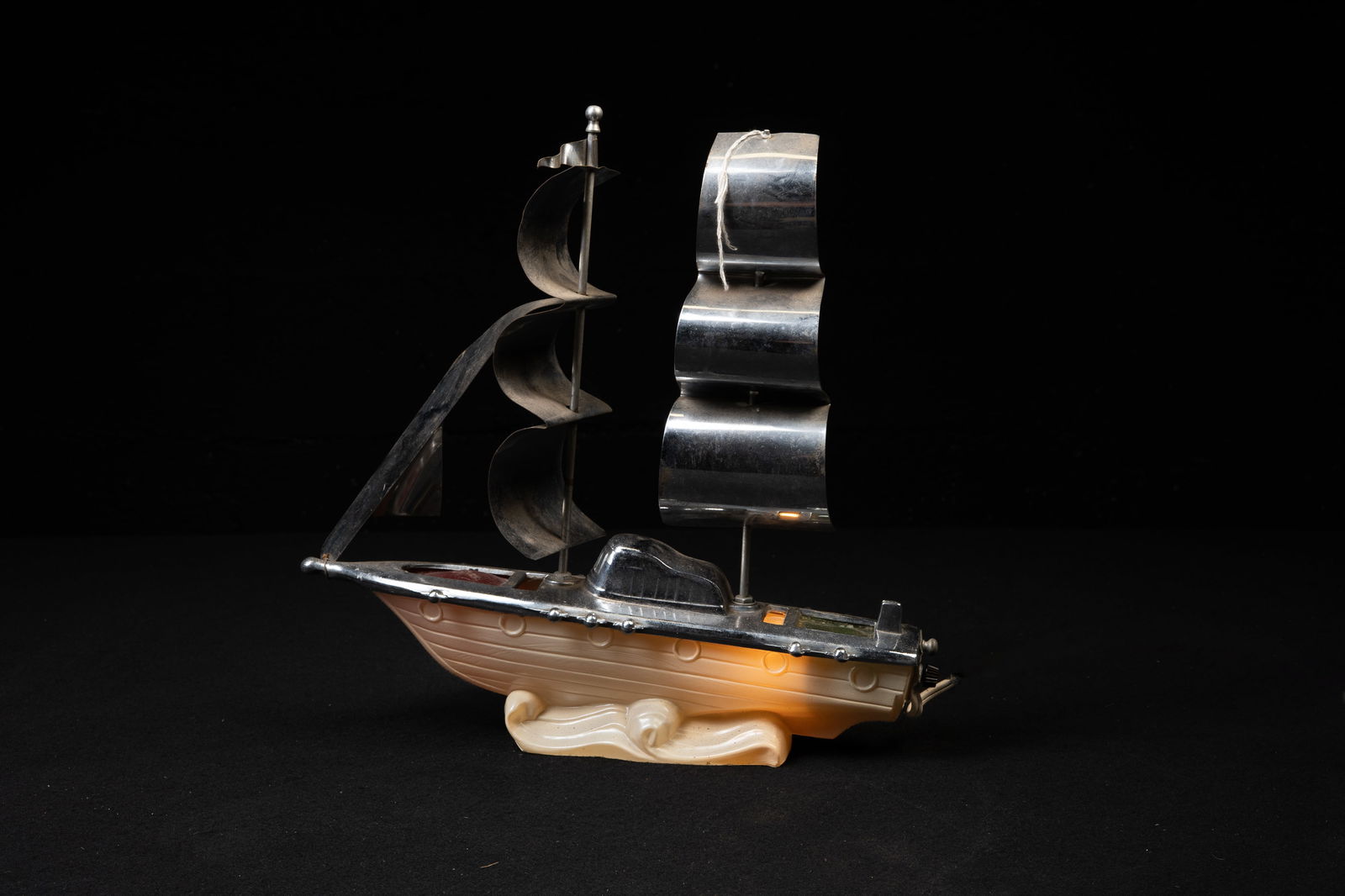 Mid-Cent. Metal and Glass Sailboat Television Lamp: **NOTE: Any shipping quotes provided on this screen are provided by Live Auctioneers. For an in-house shipping quote on this lot, please reach out to us at rockauctiongallery@gmail.com.** C-19345