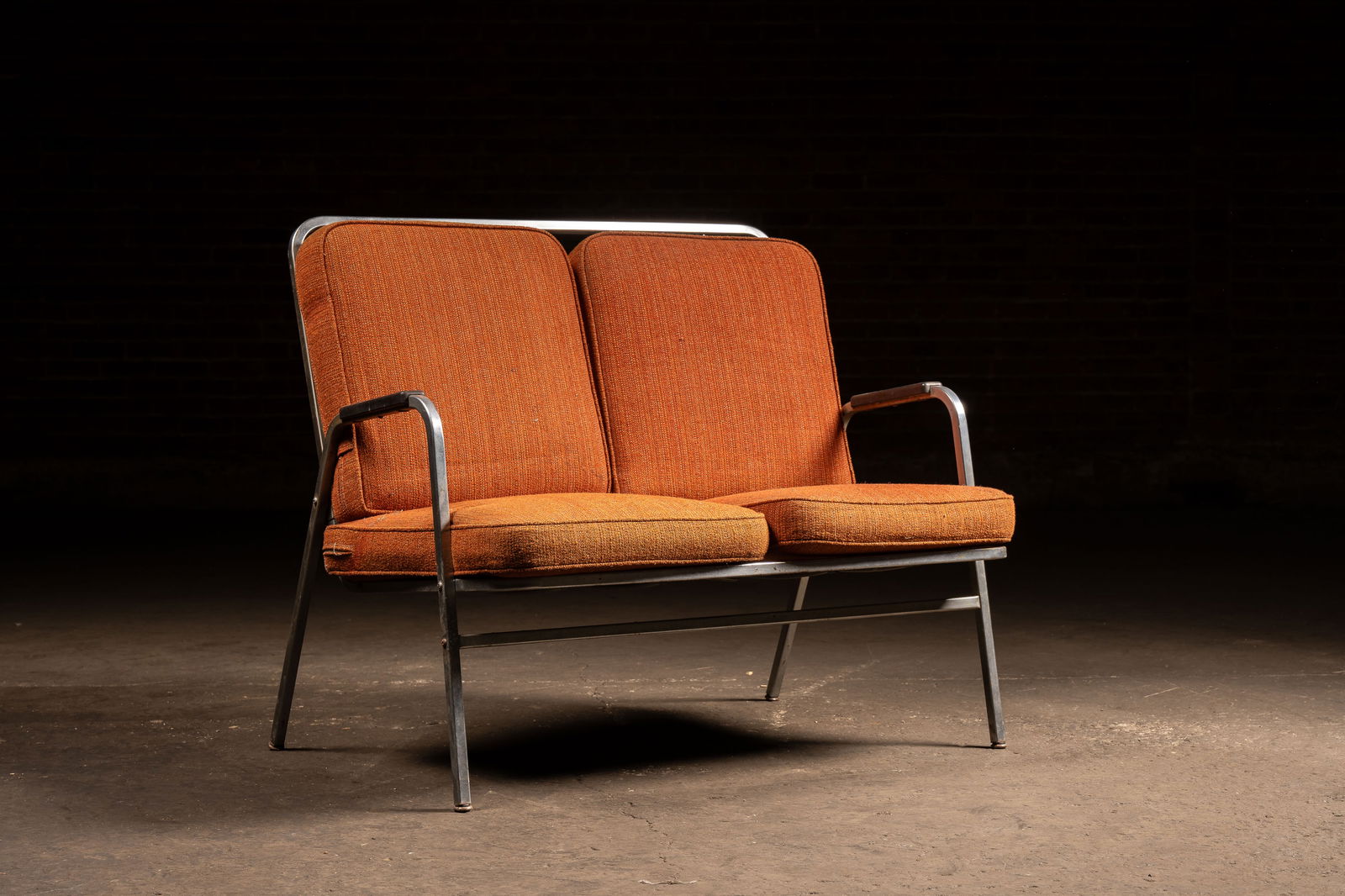 MCM Aluminum Frame Two-Seat Lounge Bench: **NOTE: Any shipping quotes provided on this screen are provided by Live Auctioneers. For an in-house shipping quote on this lot, please reach out to us at rockauctiongallery@gmail.com.** C-19313