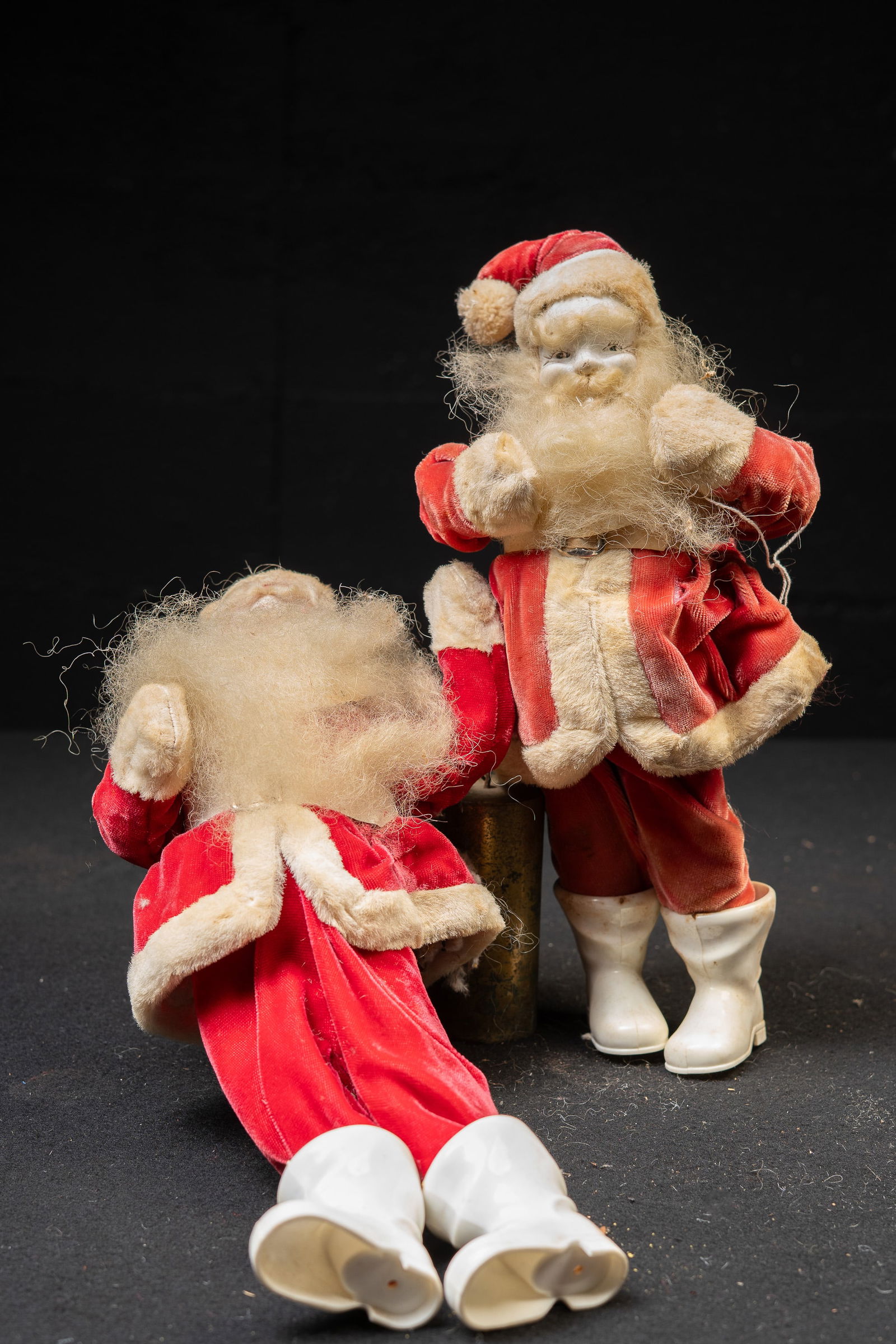 Vintage Velvet-Clad Santa Claus Figures (1 of 5)