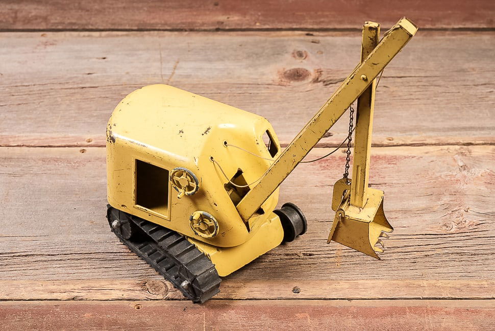 Structo Pressed Steel Toy Excavator: **NOTE: Any shipping quotes provided on this screen are provided by Live Auctioneers. For an in-house shipping quote on this lot, please reach out to us at rockauctiongallery@gmail.com.** 