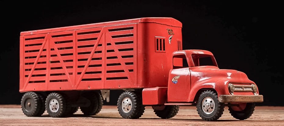 Tonka Pressed Steel Livestock Transport Truck (1 of 8)