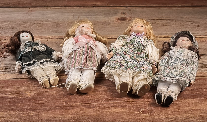 Lot of 4 Porcelain and Cloth Dolls (1 of 7)