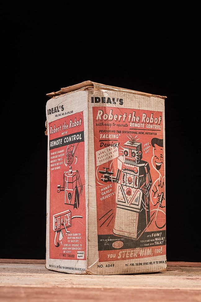Robert the Robot Remote Control Toy with Box (1 of 8)