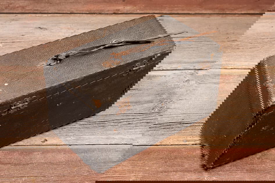 Sample Auto Trunk Case by A.E. Nelson Mfg. Co. - 9