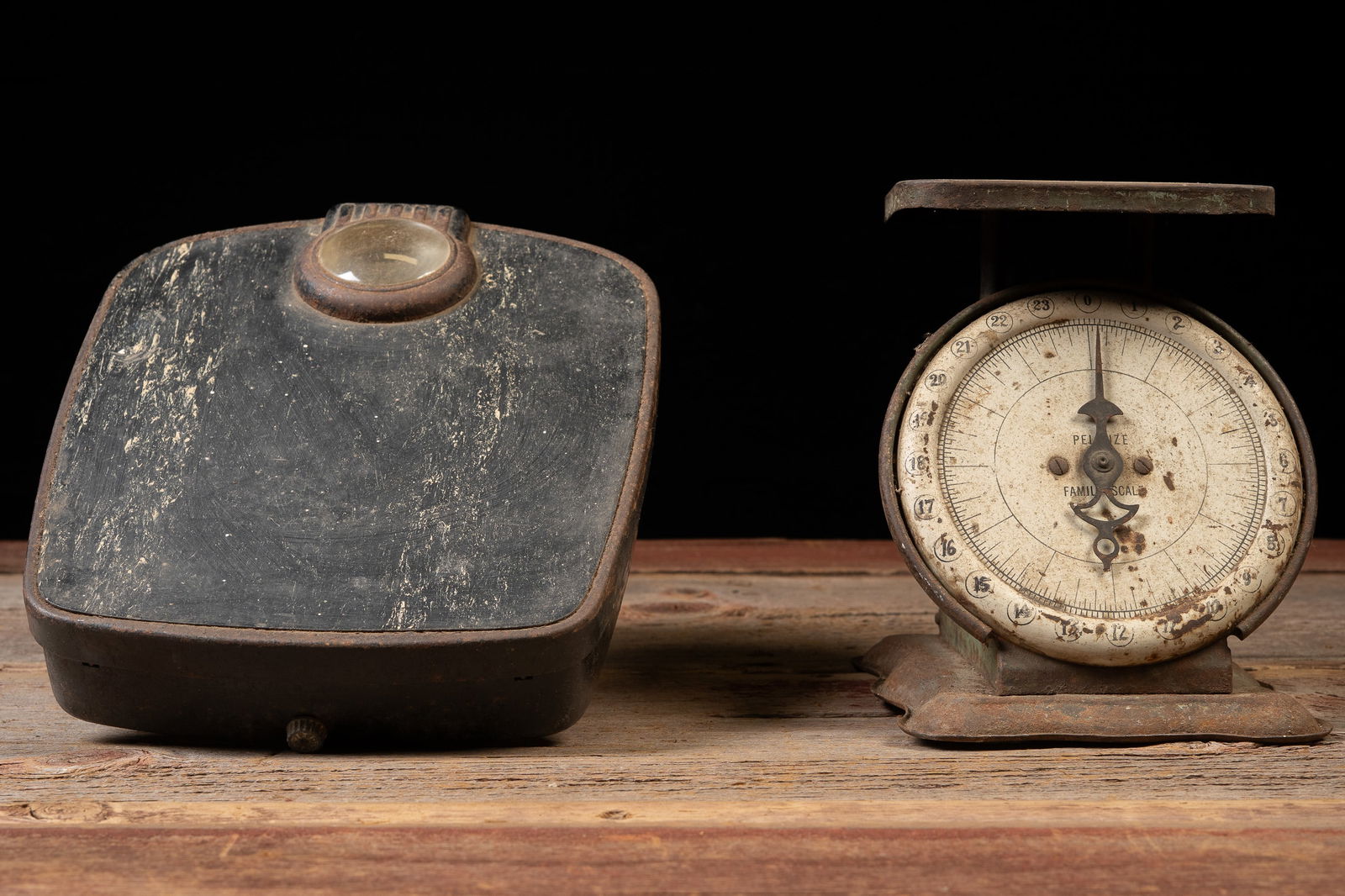 Pair of Vintage Household Scales: **NOTE: Any shipping quotes provided on this screen are provided by Live Auctioneers. For an in-house shipping quote on this lot, please reach out to us at rockauctiongallery@gmail.com.** 