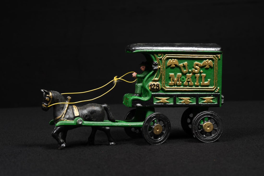Vintage Cast Iron U.S. Mail Horse-Drawn Wagon (1 of 11)