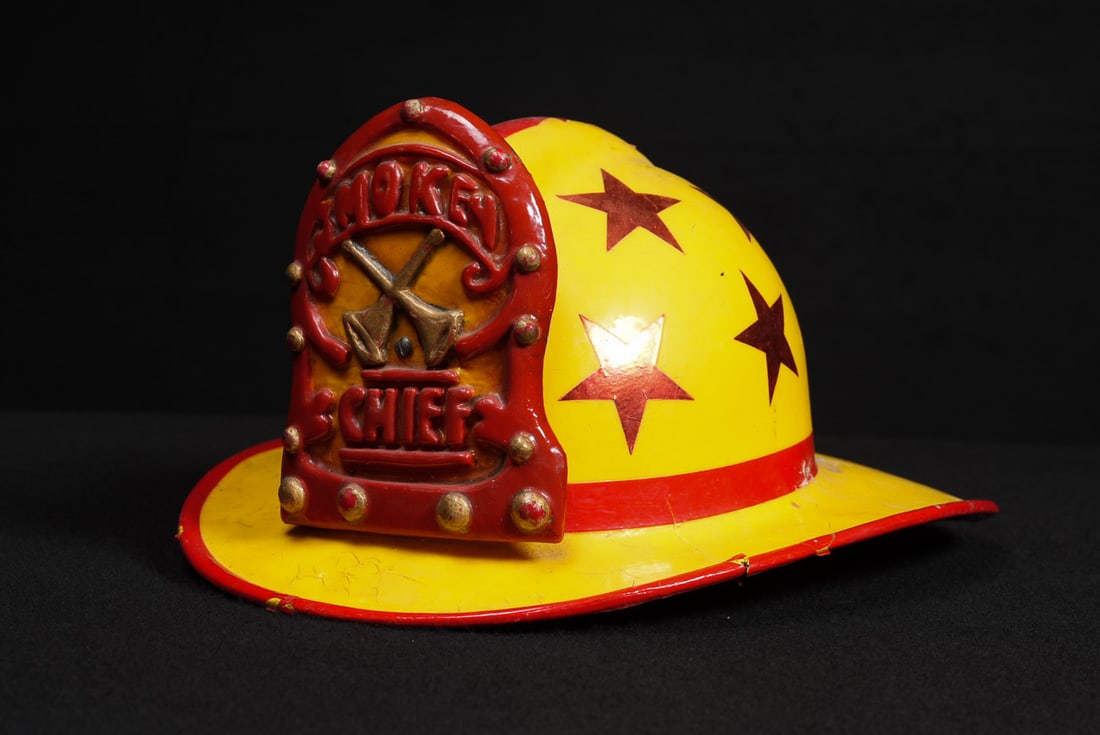 Smokey Chief Children’s Fiberglass Fire Helmet (1 of 9)