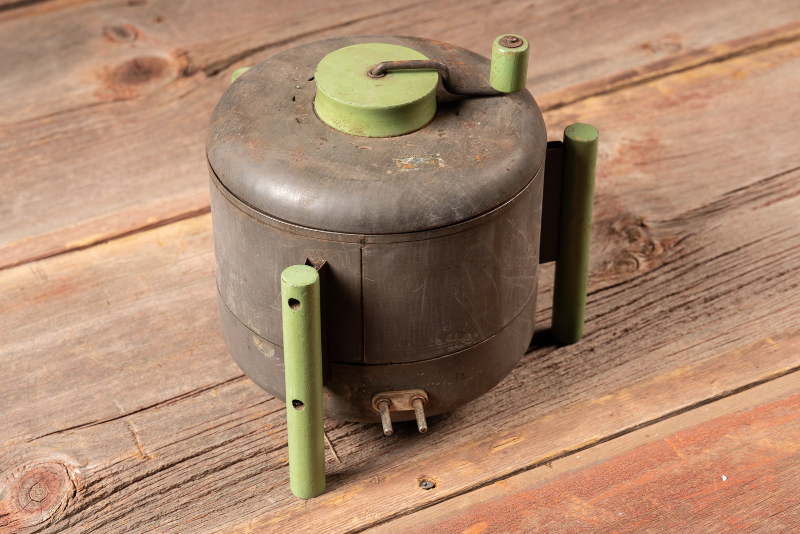 Vintage -Jolly Time- Electric Corn Popper: **NOTE: Any shipping quotes provided on this screen or on your Live Auctioneers invoice are provided by Live Auctioneers. In-house shipping is available on all lots. For in-house shipping quotes, plea