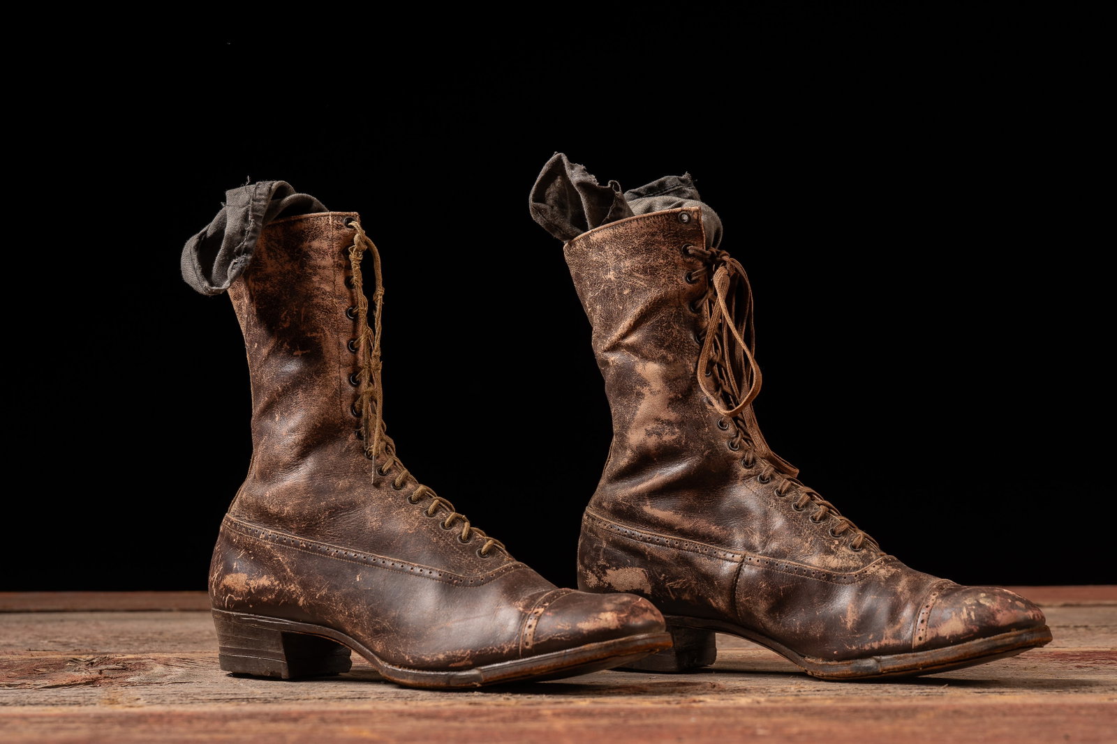 Late Victorian Tall Lace-Up Leather Boots in Brown (1 of 5)