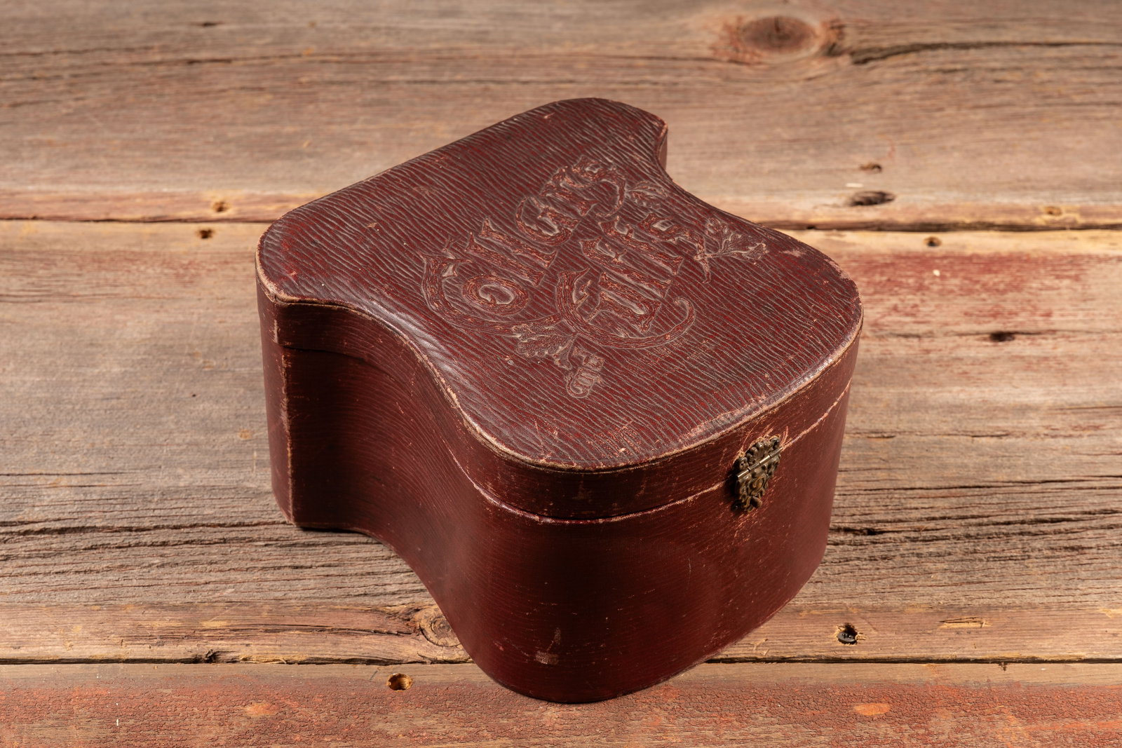 19th Cent. Victorian Collar Box w Original Collar (1 of 5)