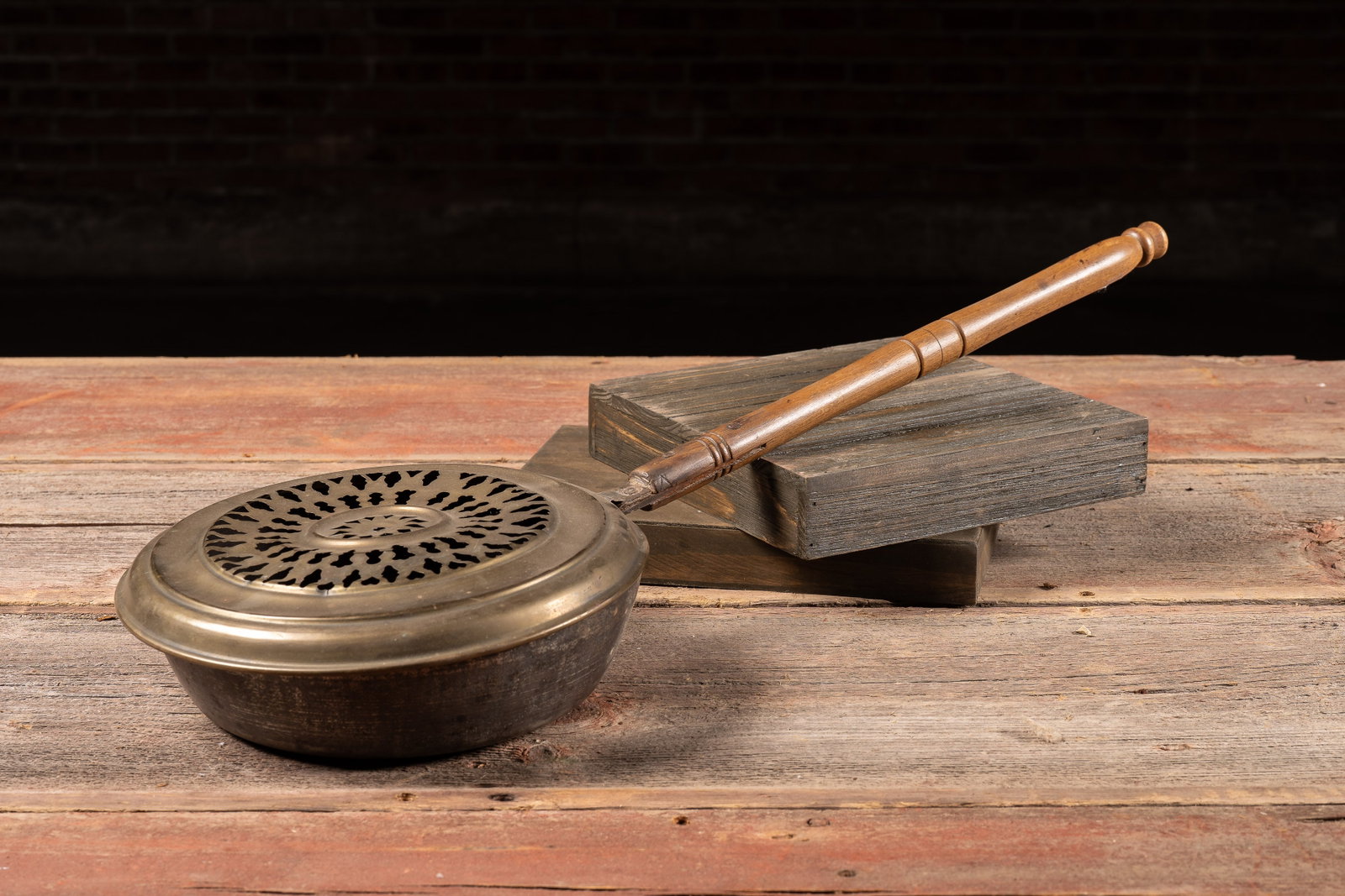 Long-Handled Pierced Brass Bed Warming Pan: **NOTE: Any shipping quotes provided on this screen or on your Live Auctioneers invoice are provided by Live Auctioneers. In-house shipping is available on all lots. For in-house shipping quotes, plea