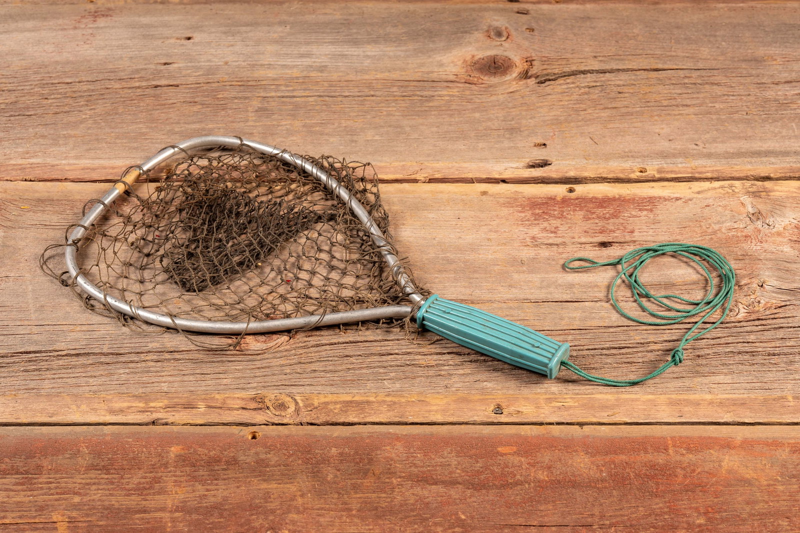 Mid 20th C. PEPCO Landing Net with Lanyard: **NOTE: Any shipping quotes provided on this screen or on your Live Auctioneers invoice are provided by Live Auctioneers. In-house shipping is available on all lots. For in-house shipping quotes, plea