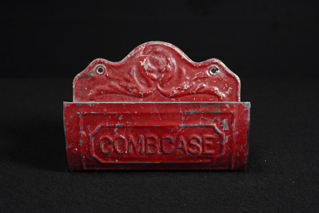 Early 20th Century Tin Wall-Mount Comb Case: **NOTE: Any shipping quotes provided on this screen or on your Live Auctioneers invoice are provided by Live Auctioneers. In-house shipping is available on all lots. For in-house shipping quotes, plea