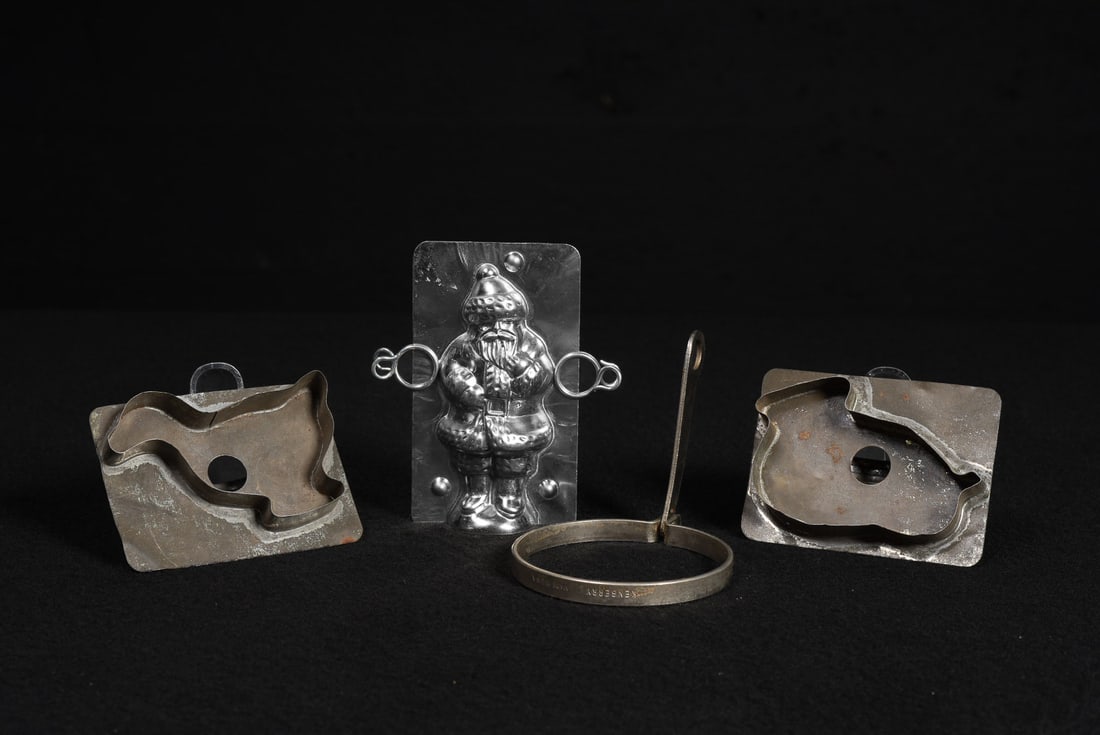 Lot of Early 20th C. Metal Canning and Kitchenware: **NOTE: Any shipping quotes provided on this screen or on your Live Auctioneers invoice are provided by Live Auctioneers. In-house shipping is available on all lots. For in-house shipping quotes, plea