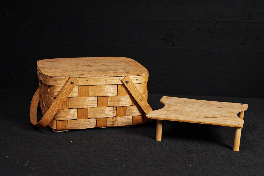Woven Splint Wood Picnic Basket with Insert Tray: **NOTE: Any shipping quotes provided on this screen or on your Live Auctioneers invoice are provided by Live Auctioneers. In-house shipping is available on all lots. For in-house shipping quotes, plea