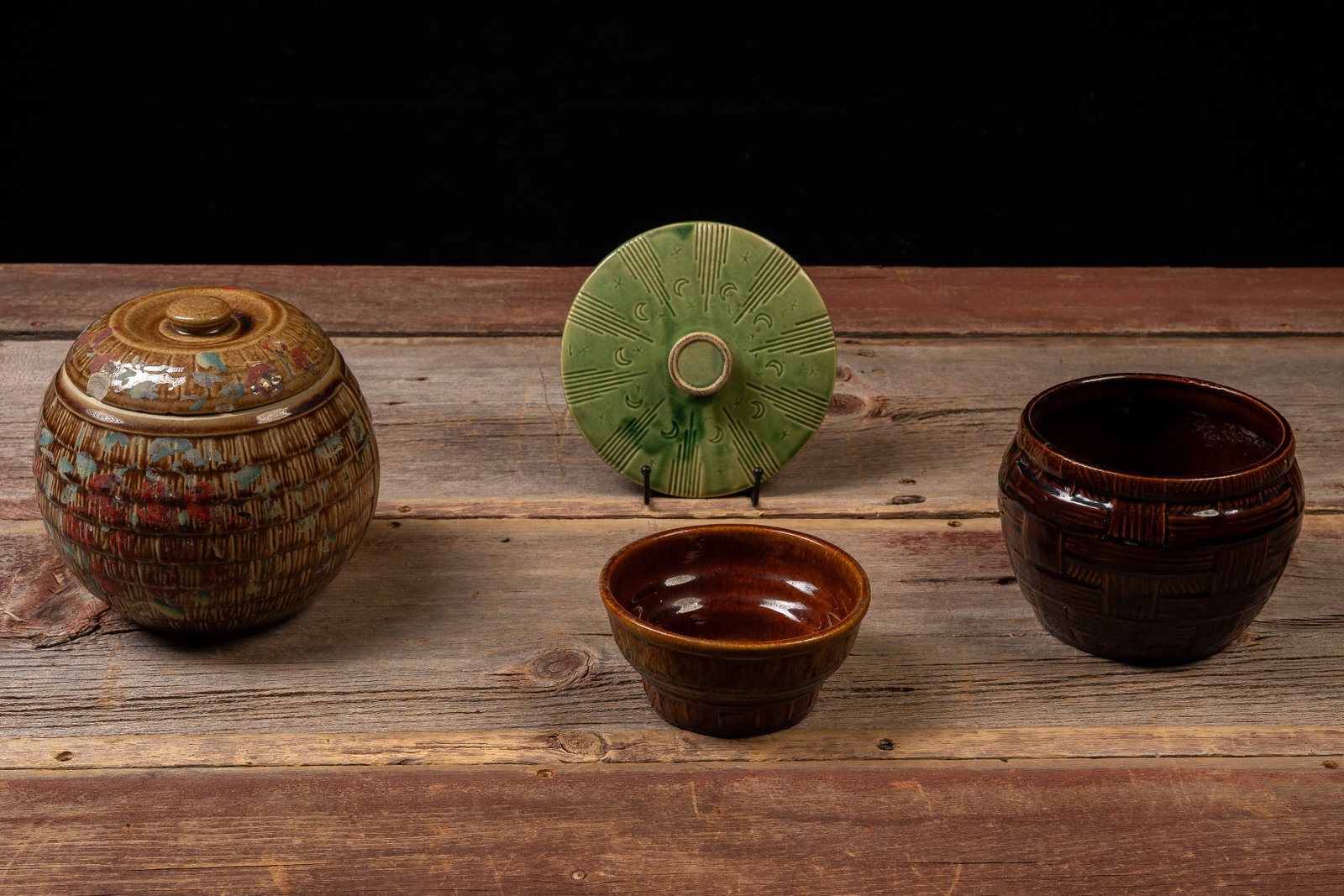 Haeger Pottery Bowls, Lidded Jar and Lid: **NOTE: Any shipping quotes provided on this screen or on your Live Auctioneers invoice are provided by Live Auctioneers. In-house shipping is available on all lots. For in-house shipping quotes,