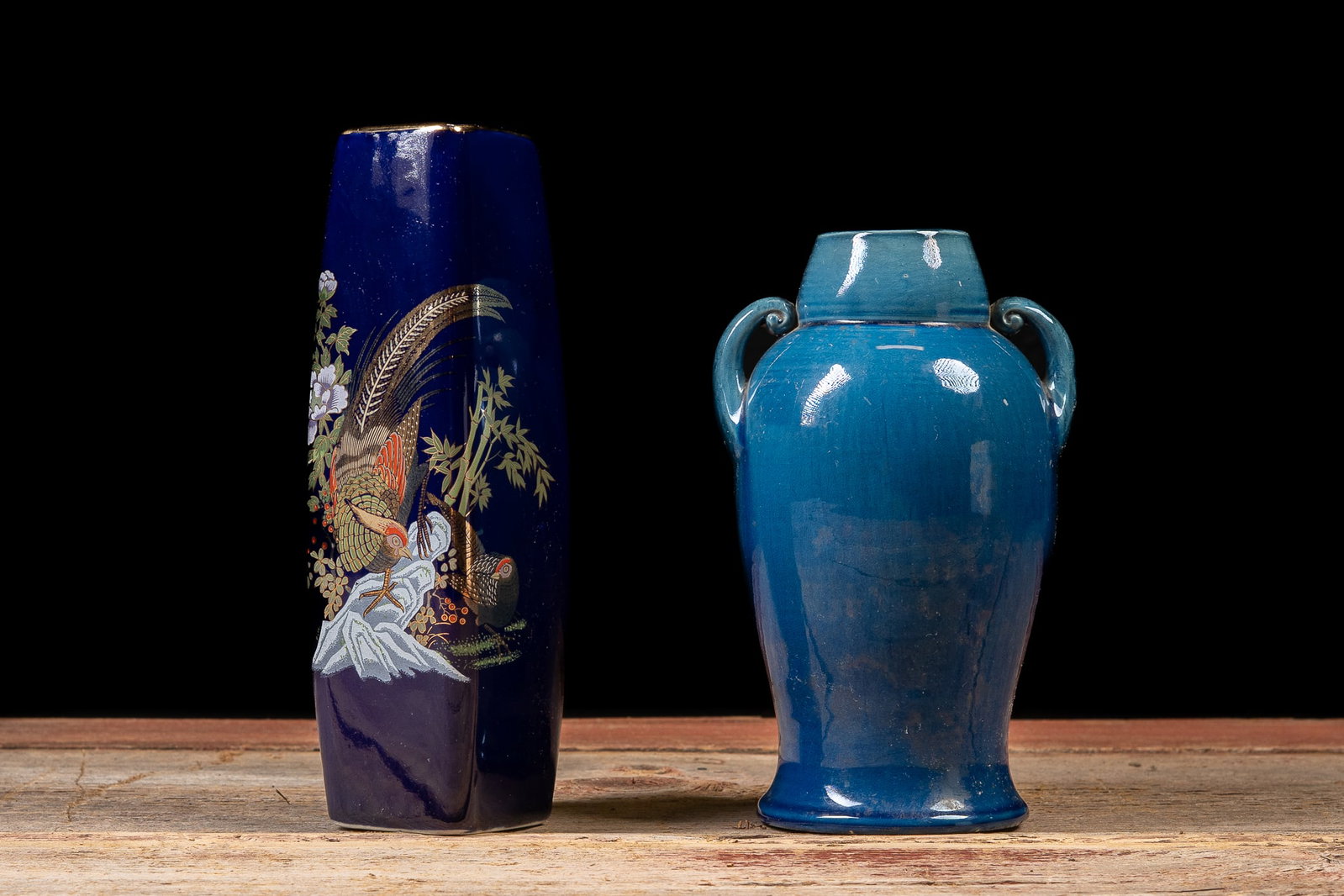 Pair of Decorative Ceramic Vases: **NOTE: Any shipping quotes provided on this screen or on your Live Auctioneers invoice are provided by Live Auctioneers. In-house shipping is available on all lots. For in-house shipping quotes,