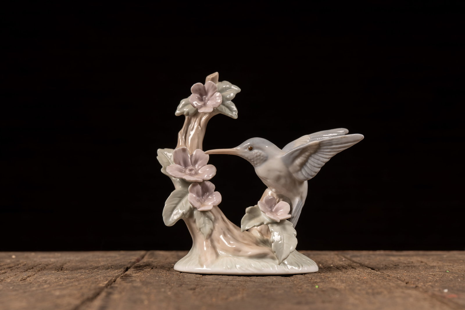 Otagiri Japan Porcelain Hummingbird: **NOTE: Any shipping quotes provided on this screen or on your Live Auctioneers invoice are provided by Live Auctioneers. In-house shipping is available on all lots. For in-house shipping quotes, plea