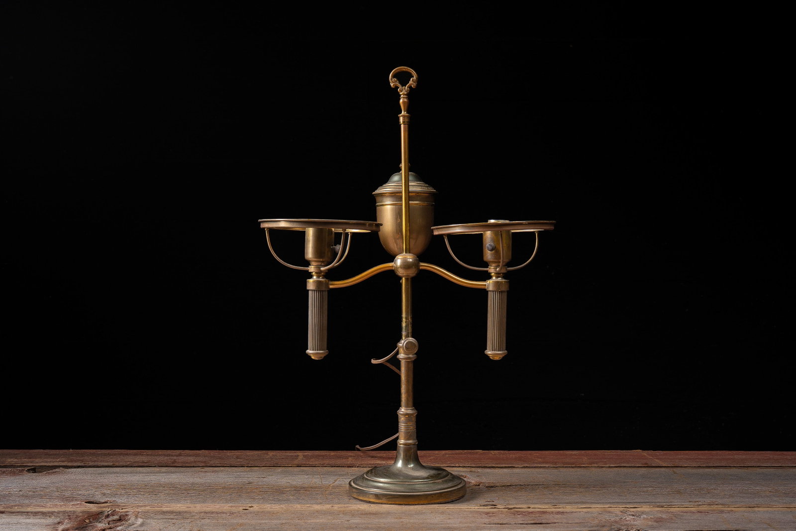 Vintage Brass Double Lamp: **NOTE: Any shipping quotes provided on this screen or on your Live Auctioneers invoice are provided by Live Auctioneers. In-house shipping is available on all lots. For in-house shipping quotes, plea