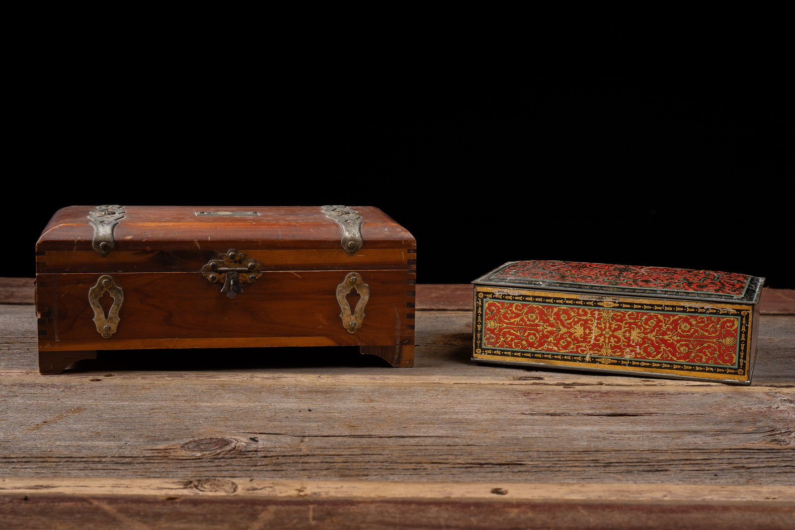 2 Decorative Boxes, wooden and metal: **NOTE: Any shipping quotes provided on this screen or on your Live Auctioneers invoice are provided by Live Auctioneers. In-house shipping is available on all lots. For in-house shipping quotes, plea