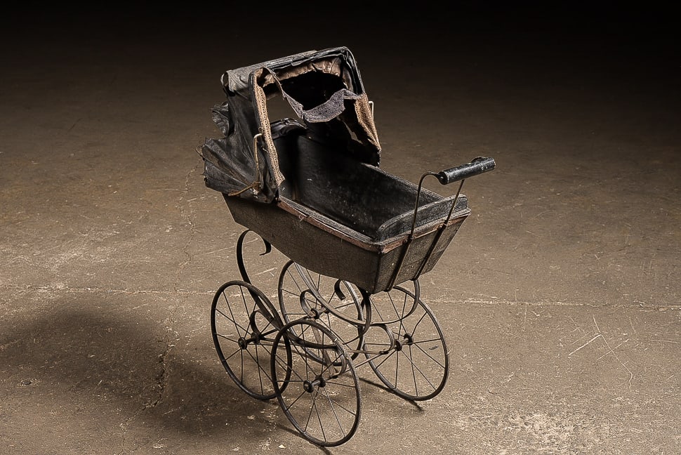 Victorian Wicker Doll Carriage or Baby Pram: **NOTE: Any shipping quotes provided on this screen or on your Live Auctioneers invoice are provided by Live Auctioneers. In-house shipping is available on all lots. For in-house shipping quotes,