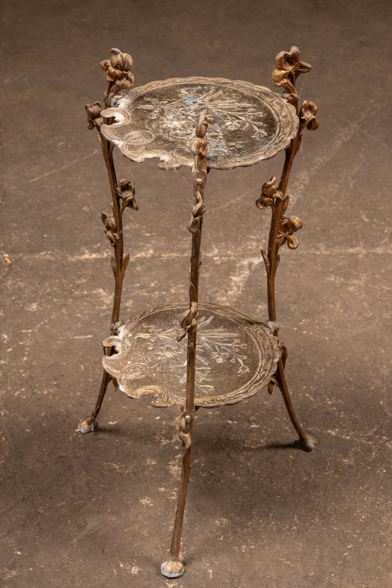 Art Nouveau Cast Iron Plant Stand, c. 1900s- 1920s: **NOTE: Any shipping quotes provided on this screen or on your Live Auctioneers invoice are provided by Live Auctioneers. In-house shipping is available on all lots. For in-house shipping quotes,