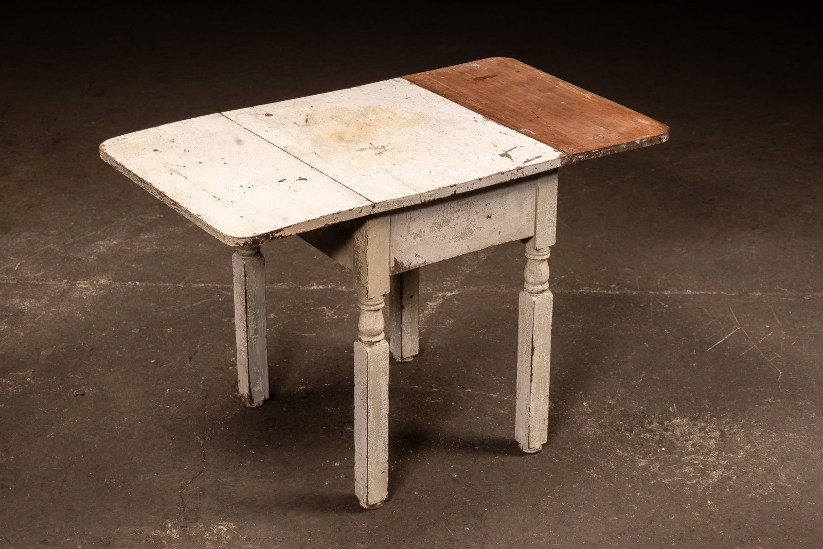 Chippy Folding Leaf Table in White - 2