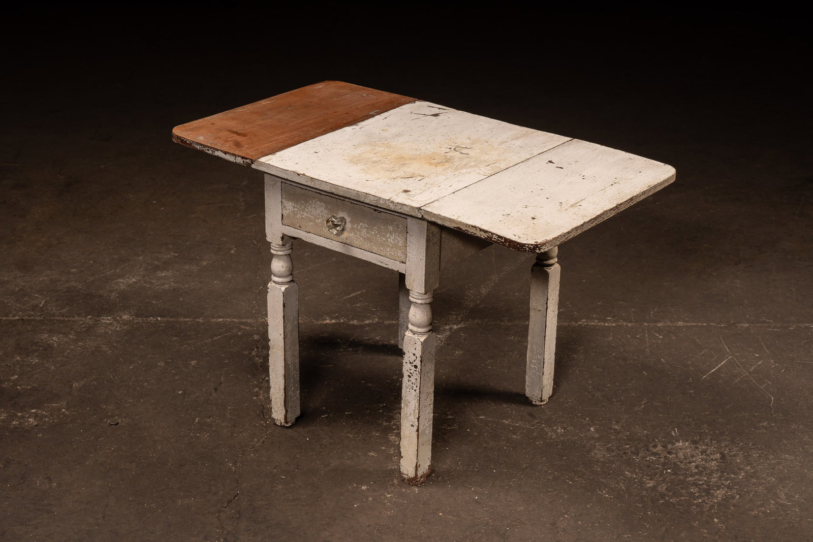 Chippy Folding Leaf Table in White - 3