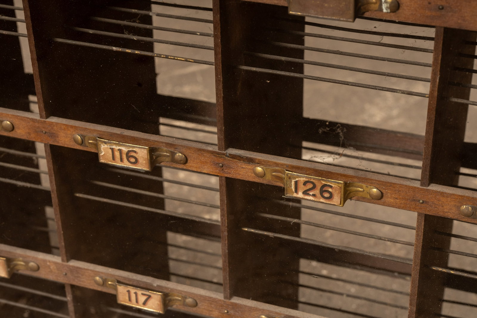 General Store Wire Rack Display Case - 15