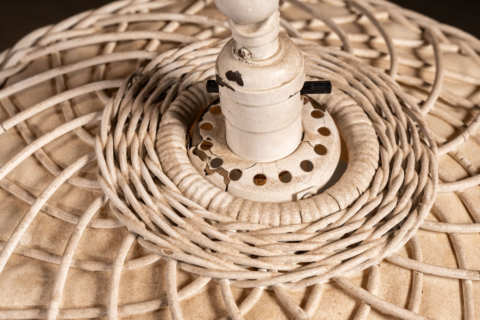 White Wicker Bridge Arm Lamp - 7