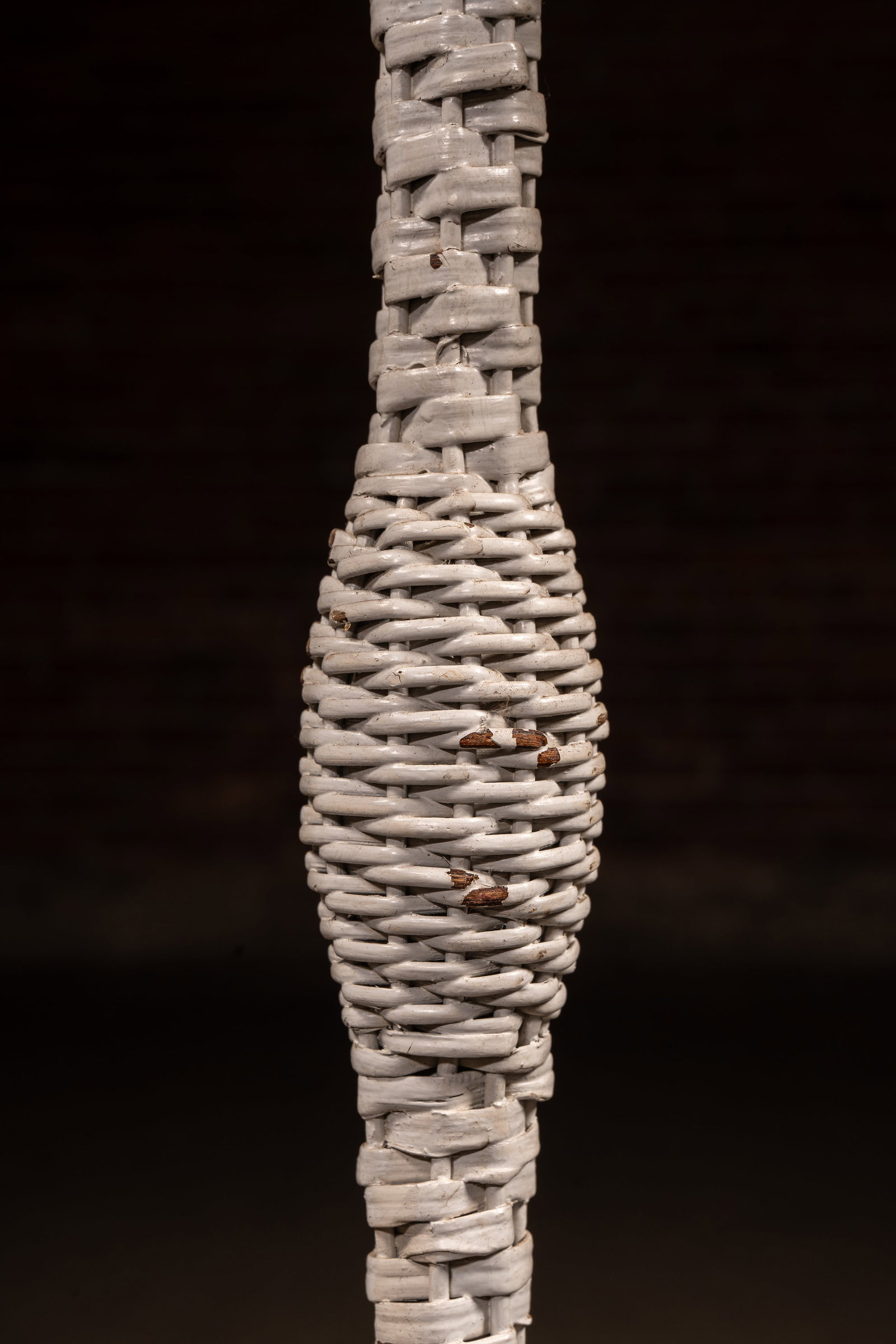 White Wicker Bridge Arm Lamp - 8
