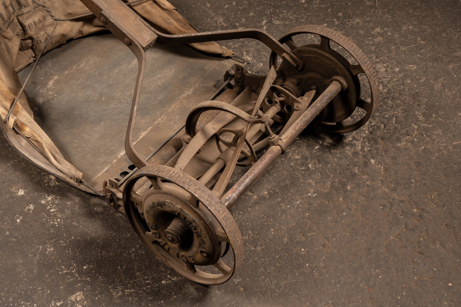 Antique Eclipse Self-Sharpening Push Reel Mower - 6