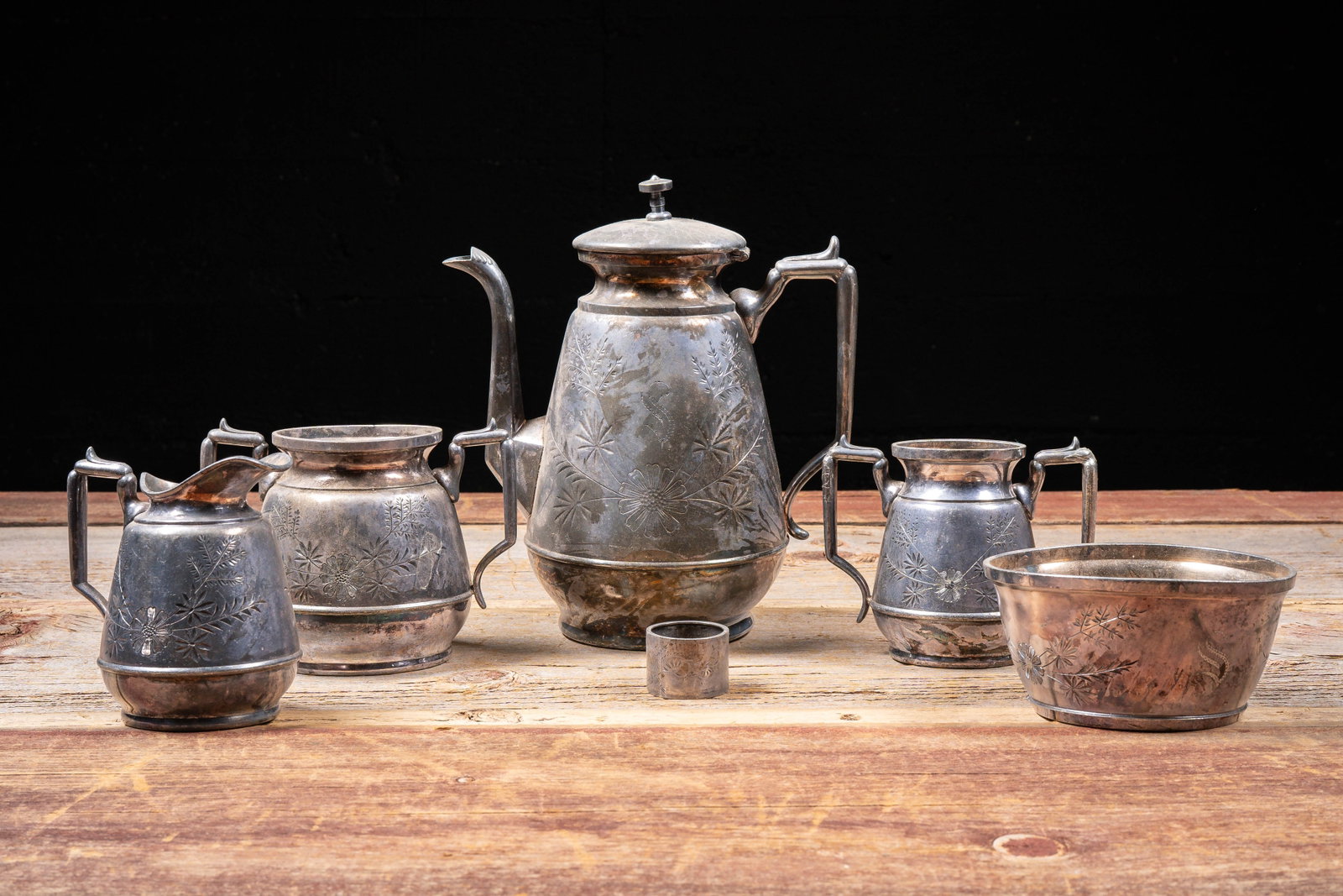 Meriden Britannia Silver Plate Tea Service Archive: **NOTE: Any shipping quotes provided on this screen or on your Live Auctioneers invoice are provided by Live Auctioneers. In-house shipping is available on all lots. For in-house shipping quotes,