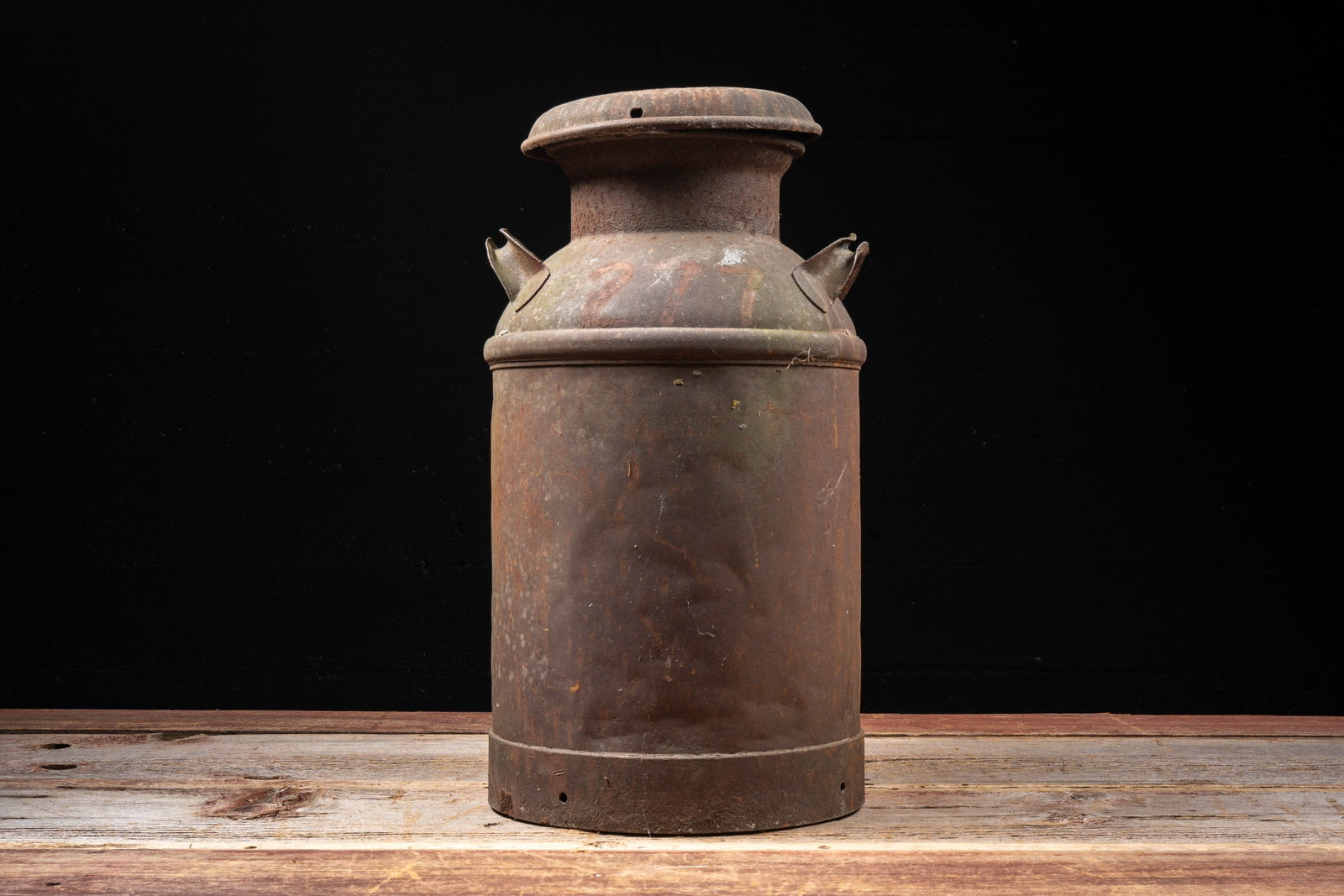 Antique Metal Milk Can: **NOTE: Any shipping quotes provided on this screen or on your Live Auctioneers invoice are provided by Live Auctioneers. In-house shipping is available on all lots. For in-house shipping quotes,