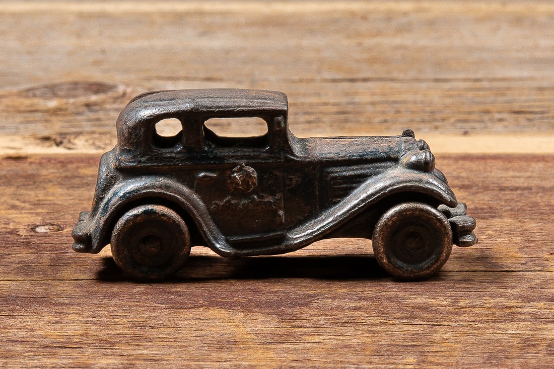 Cast Iron Art Deco Coupe Toy Car (1 of 6)