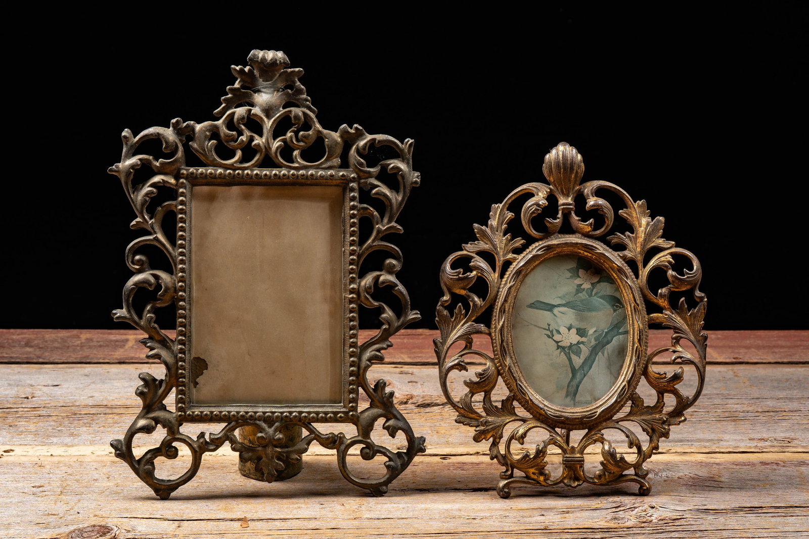 Lot of 2 Ornate Metal Picture Frames (1 of 9)