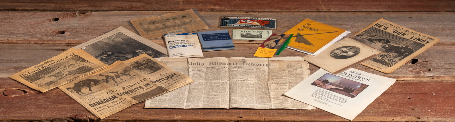 Vintage Ephemera Paper Lot – Newspapers, Booklets (1 of 9)