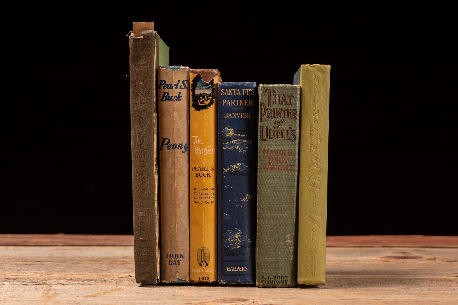 Lot of 6 Vintage Literary Classics Books: **NOTE: Any shipping quotes provided on this screen or on your Live Auctioneers invoice are provided by Live Auctioneers. In-house shipping is available on all lots. For in-house shipping quotes, plea