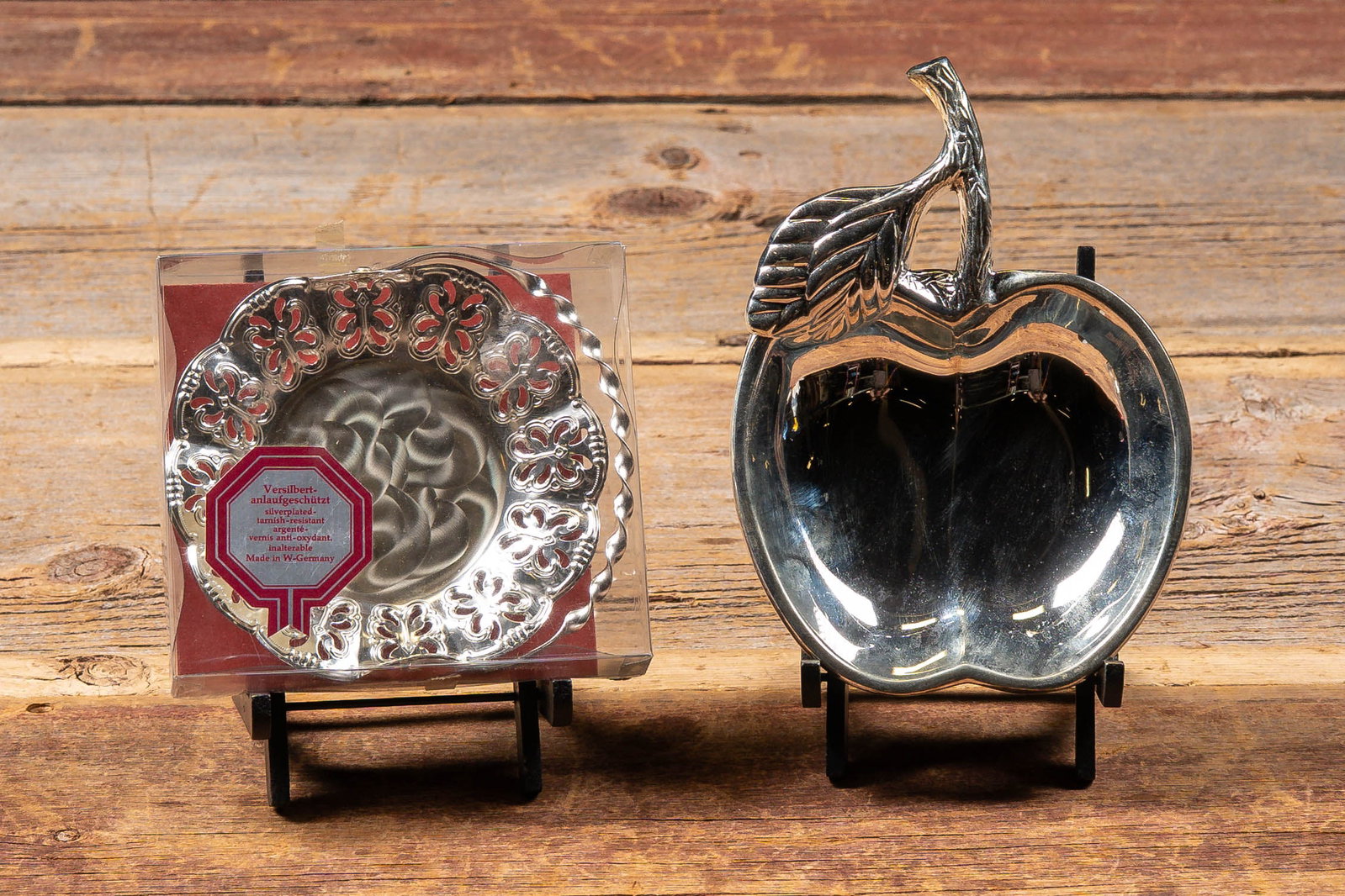 Two Mid-Century Silver Plate Vanity Dishes: **NOTE: Any shipping quotes provided on this screen or on your Live Auctioneers invoice are provided by Live Auctioneers. In-house shipping is available on all lots. For in-house shipping quotes, plea