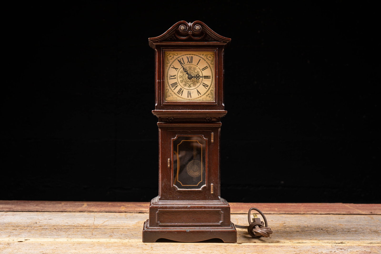 Boyco Princeton Electric Grandfather Clock: **NOTE: Any shipping quotes provided on this screen or on your Live Auctioneers invoice are provided by Live Auctioneers. In-house shipping is available on all lots. For in-house shipping quotes,
