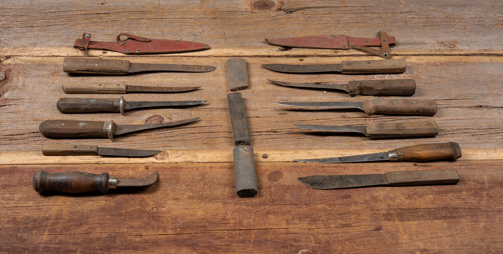 Lot of Carving Knives and Sharpening Stones: **NOTE: Any shipping quotes provided on this screen or on your Live Auctioneers invoice are provided by Live Auctioneers. In-house shipping is available on all lots. For in-house shipping quotes, plea