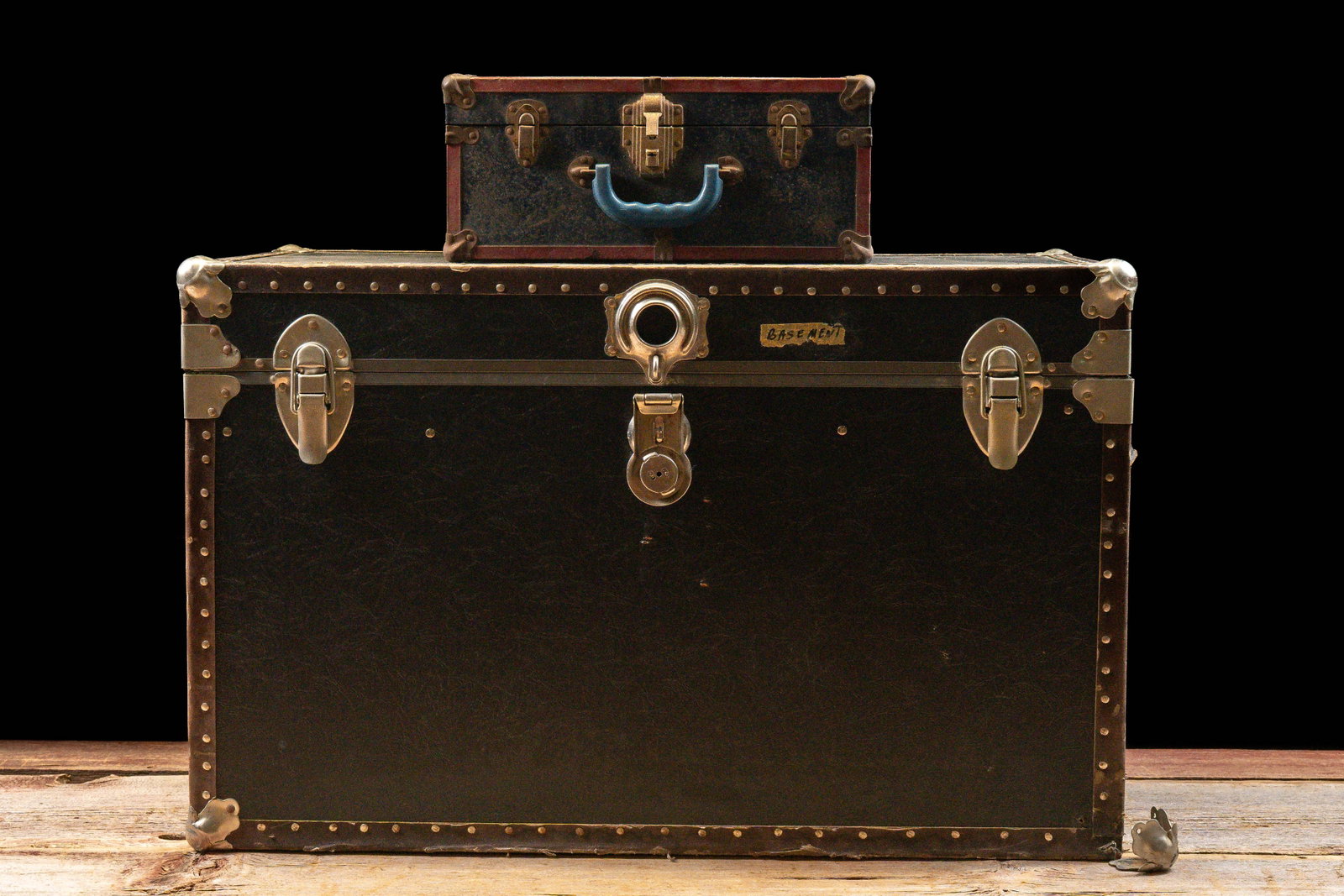 Steamer Trunk and Child’s Suitcase: **NOTE: Any shipping quotes provided on this screen or on your Live Auctioneers invoice are provided by Live Auctioneers. In-house shipping is available on all lots. For in-house shipping quotes, plea