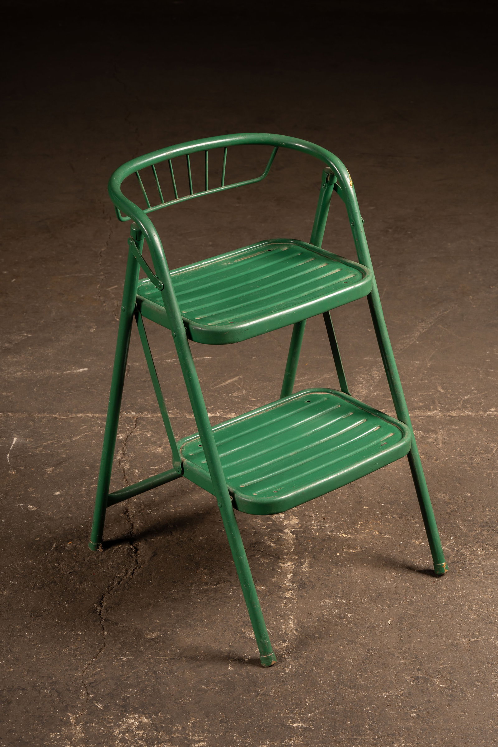 Vintage Durham Step Stool Chair by COSCO: **NOTE: Any shipping quotes provided on this screen or on your Live Auctioneers invoice are provided by Live Auctioneers. In-house shipping is available on all lots. For in-house shipping quotes,
