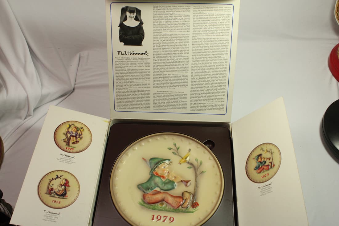 1979 Hummel Collector Plate (1 of 4)