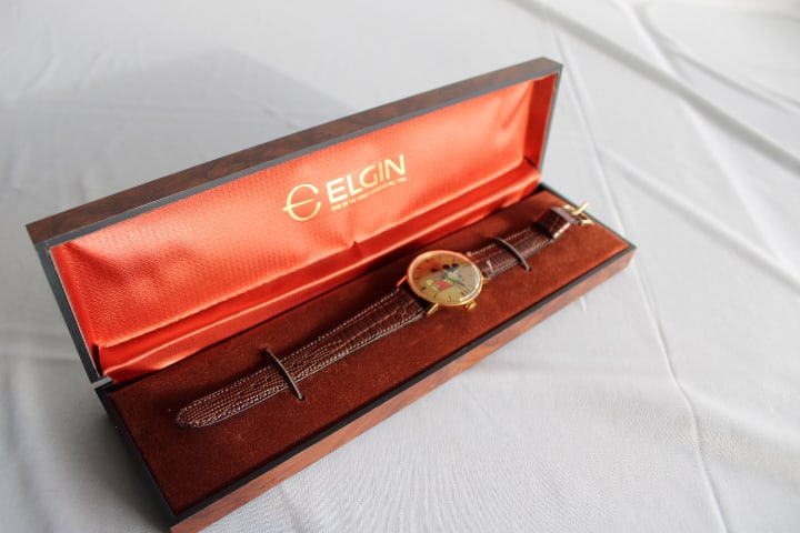 Vintage 1977 Elgin Mickey Mouse Golf Watch: for Him - with leather strap - 8 5/8" long