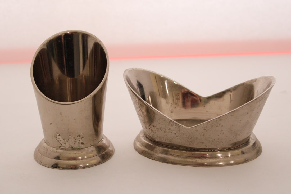 Lot of 2 Metal Desk Set: they are heavy - only mark is: So2 - taller is 4 1/2" or 11cm tall - use it for potpourri or pen and knick-knack holder