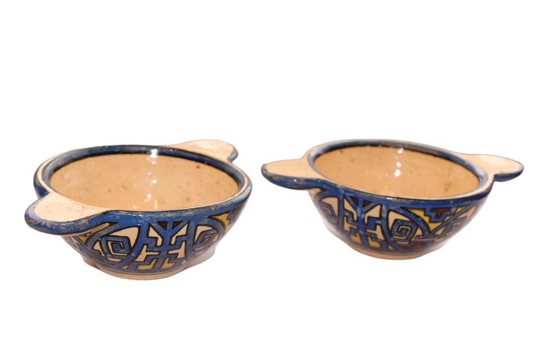 Set of Two Pottery Brazilian Bowls (1 of 6)