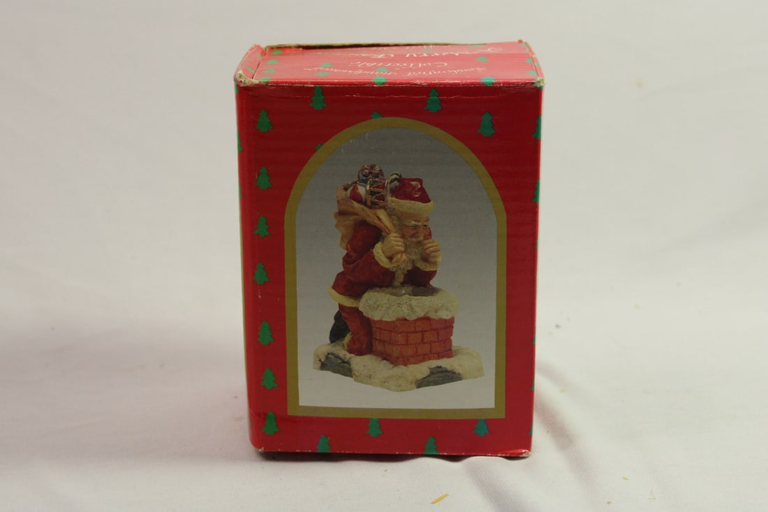 Vintage Brinn's Santa Claus Figurine: "Merry Farewell" - in original box (see condition) - resin - 3 1/2" tall