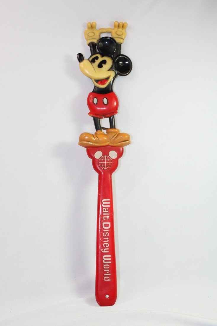 Vintage Mickey Mouse Back Scratcher (1 of 11)