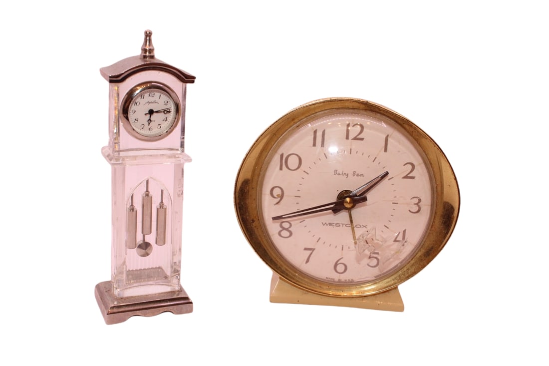 Baby Ben by Westclox and a Papilon Quartz Clock: the westclox has a damage on the front as shown on photos - stand up clock is 4" or 10.5cm tall, needs battery